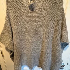 Universal Thread Gray Knit Shrug Poncho